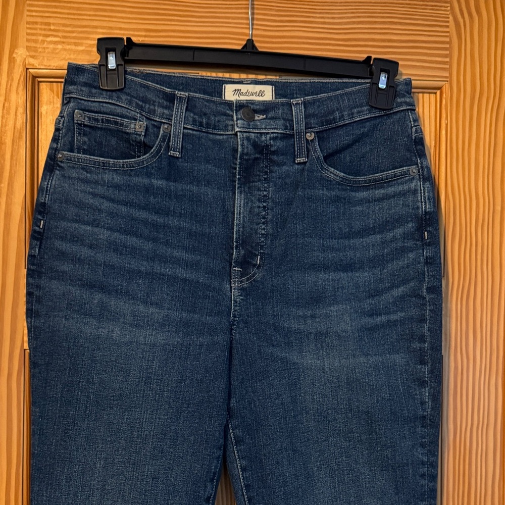 Madewell Women's Straight Leg Jeans in Dark Blue Denim